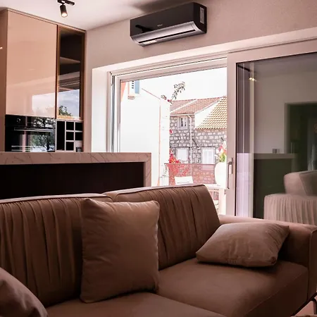 Casa Del Mare Luxury Seaside Lägenhet Orebić